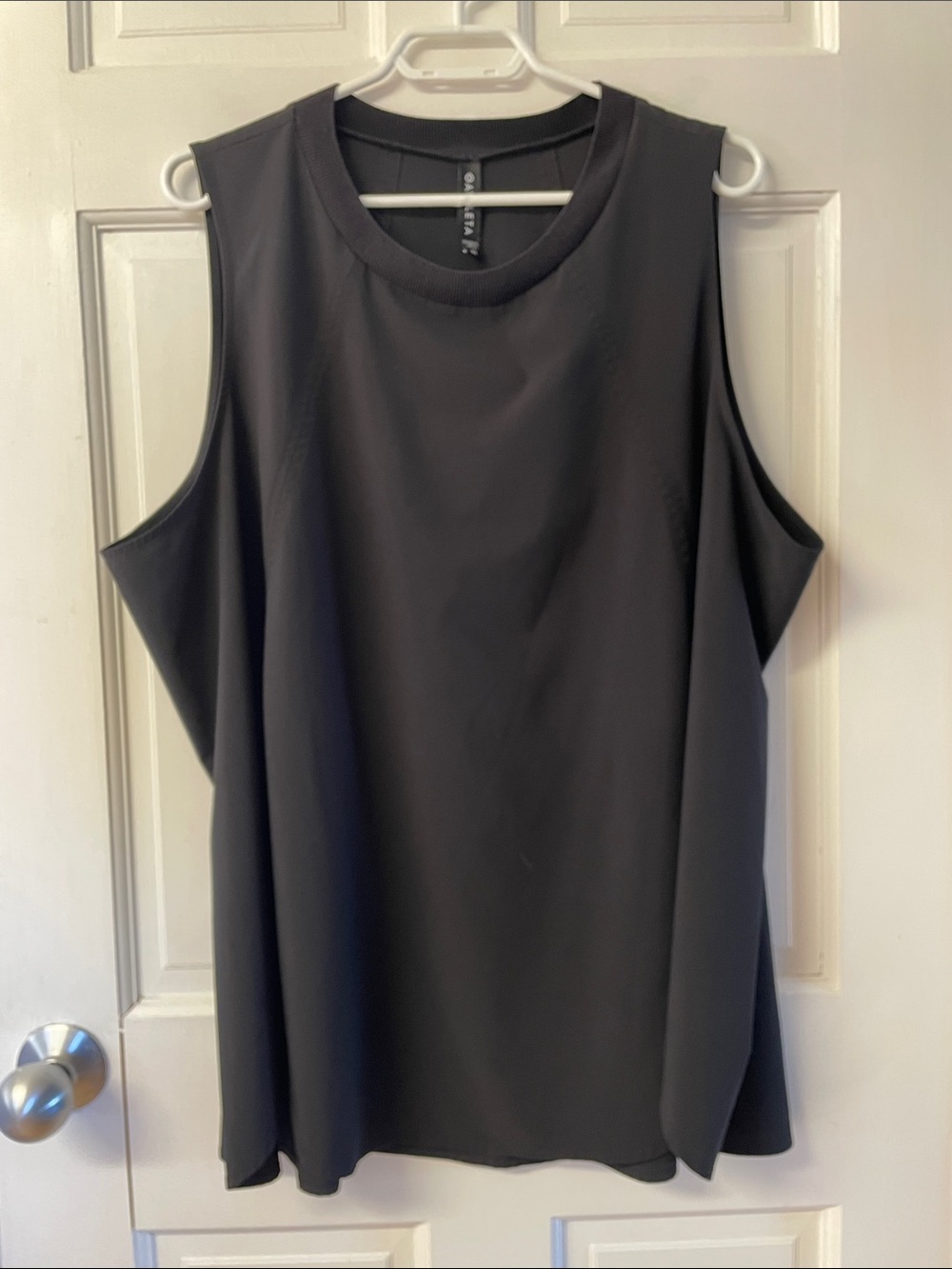 Athleta Black Sleeveless Tank with Ribbed Crew Neck women’s size 3X